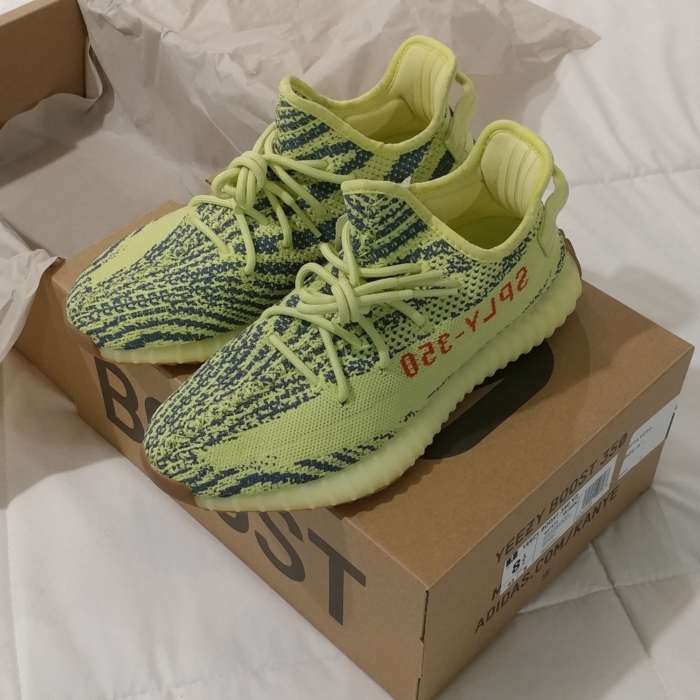 YEEZY BOOST 350 V2